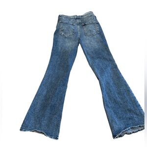 mJeans by Maurice’s flare /Wide Leg high waist Jeans sz 10 measurements in pics